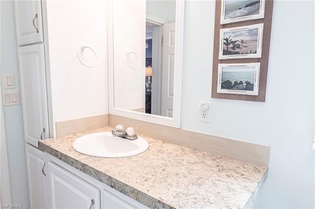 3152 Indian Village LN, North Fort Myers, FL 33917