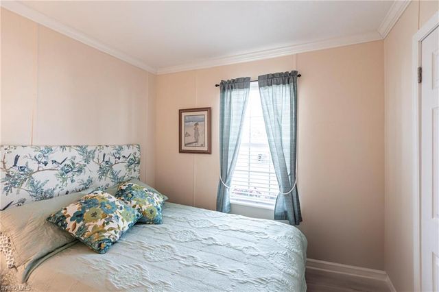 3152 Indian Village LN, North Fort Myers, FL 33917