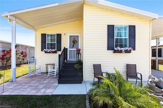 3152 Indian Village LN, North Fort Myers, FL 33917