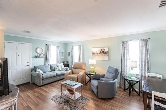 3152 Indian Village LN, North Fort Myers, FL 33917