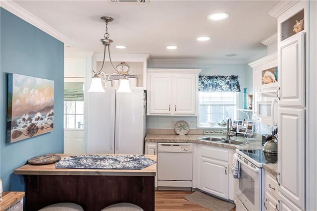 3152 Indian Village LN, North Fort Myers, FL 33917