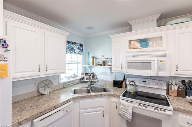 3152 Indian Village LN, North Fort Myers, FL 33917