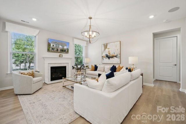 18246 Torchbearer Lane, Charlotte, NC 28278