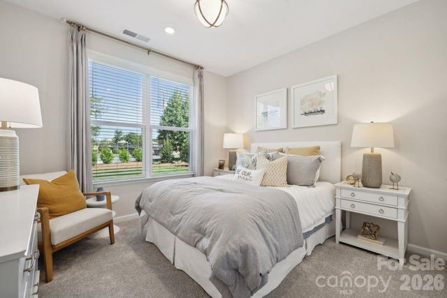 18246 Torchbearer Lane, Charlotte, NC 28278