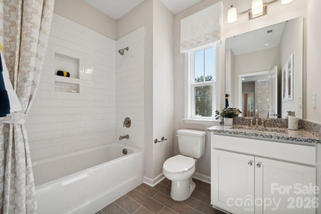 18246 Torchbearer Lane, Charlotte, NC 28278