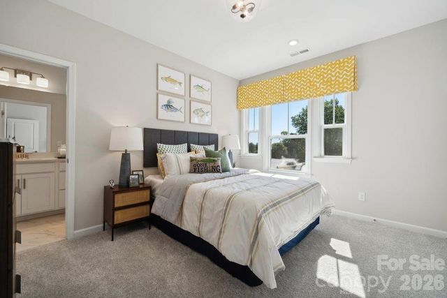 18246 Torchbearer Lane, Charlotte, NC 28278