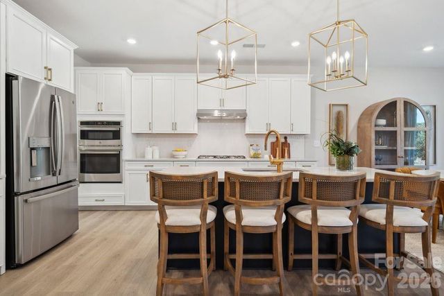 18246 Torchbearer Lane, Charlotte, NC 28278
