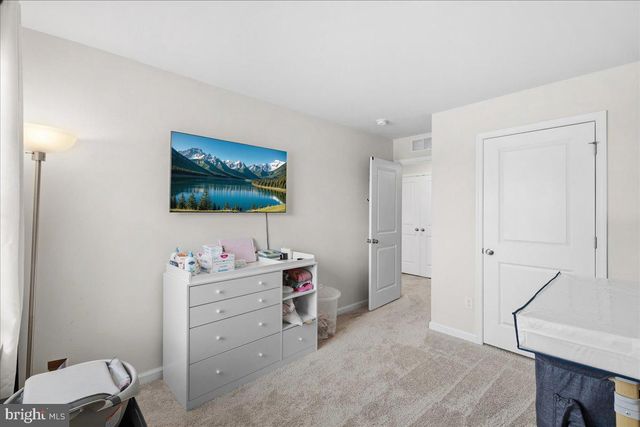 14 PEREGRINE WAY, Burlington, NJ 08016