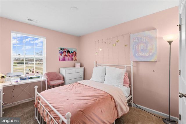 14 PEREGRINE WAY, Burlington, NJ 08016