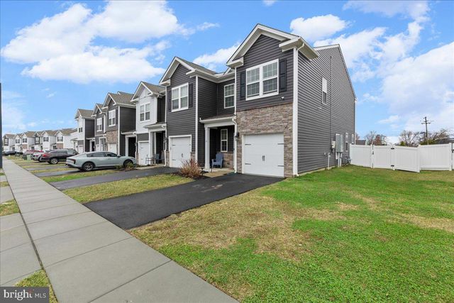 14 PEREGRINE WAY, Burlington, NJ 08016