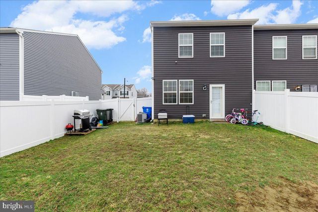 14 PEREGRINE WAY, Burlington, NJ 08016