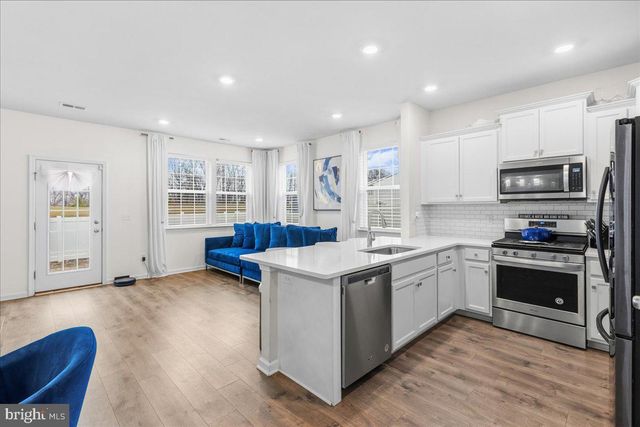 14 PEREGRINE WAY, Burlington, NJ 08016