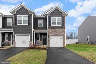 14 PEREGRINE WAY, Burlington, NJ 08016