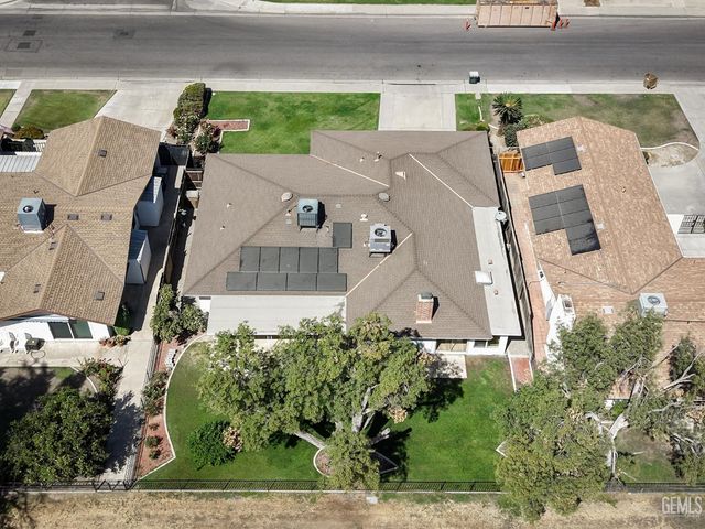 6009 Desert Hills Avenue, Bakersfield, CA 93309