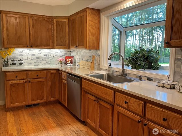 1656 Fern Place, Oak Harbor, WA 98277