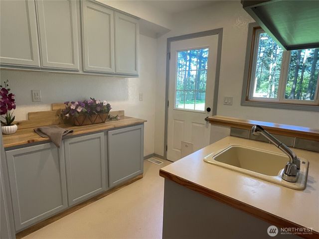 1656 Fern Place, Oak Harbor, WA 98277