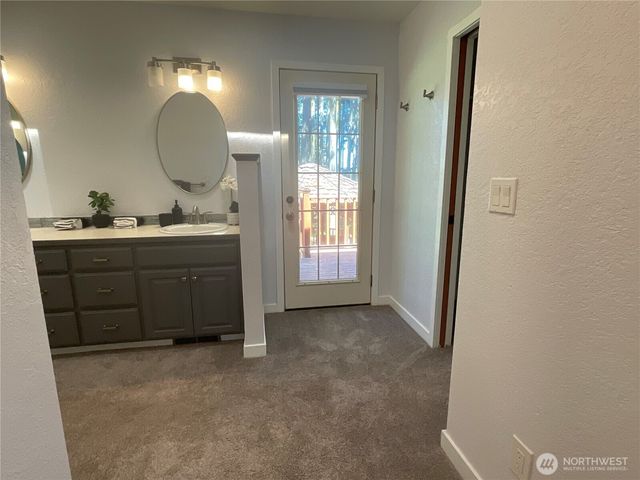 1656 Fern Place, Oak Harbor, WA 98277