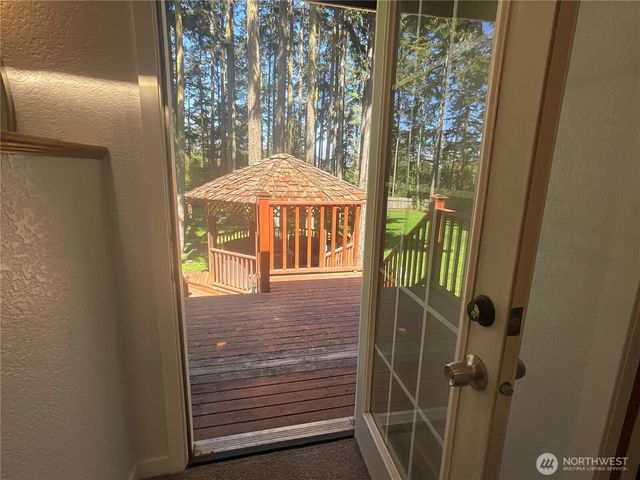 1656 Fern Place, Oak Harbor, WA 98277