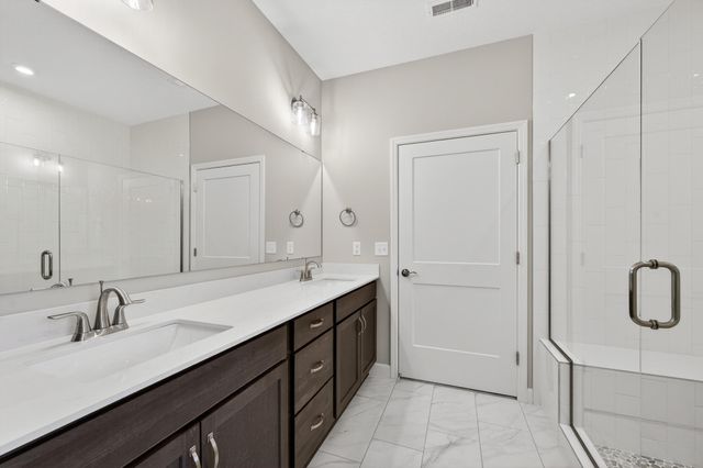 1503 Victory Lane NE, Isanti, MN 55040