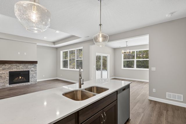 1503 Victory Lane NE, Isanti, MN 55040