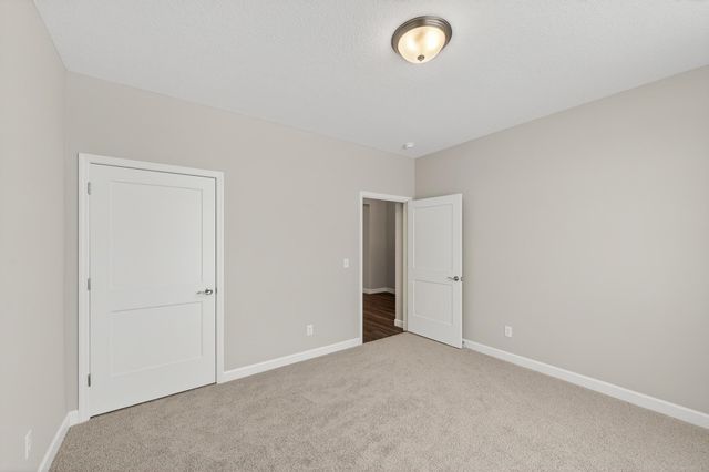 1503 Victory Lane NE, Isanti, MN 55040