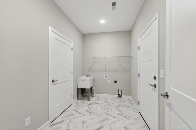 1503 Victory Lane NE, Isanti, MN 55040
