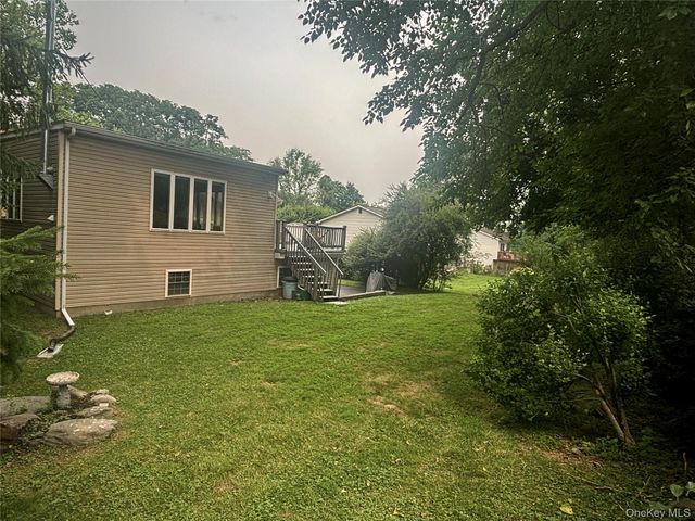 23 Hankin Loop, Poughkeepsie, NY 12601