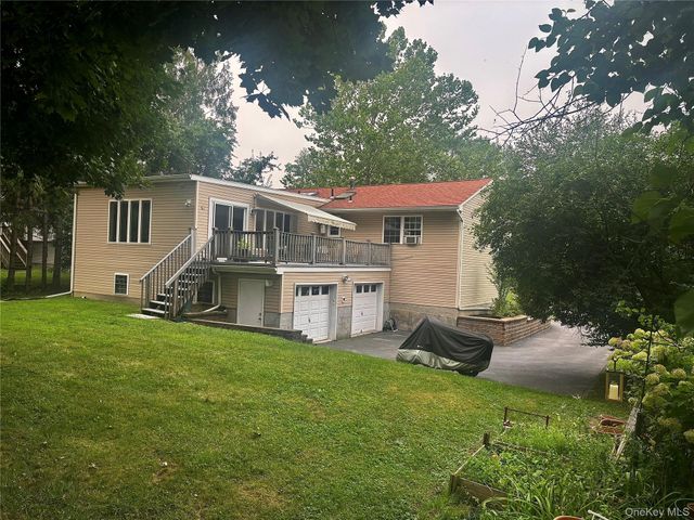 23 Hankin Loop, Poughkeepsie, NY 12601