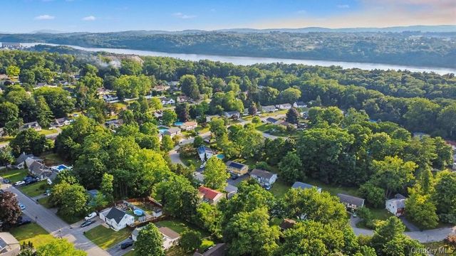 23 Hankin Loop, Poughkeepsie, NY 12601