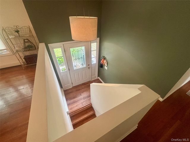 23 Hankin Loop, Poughkeepsie, NY 12601