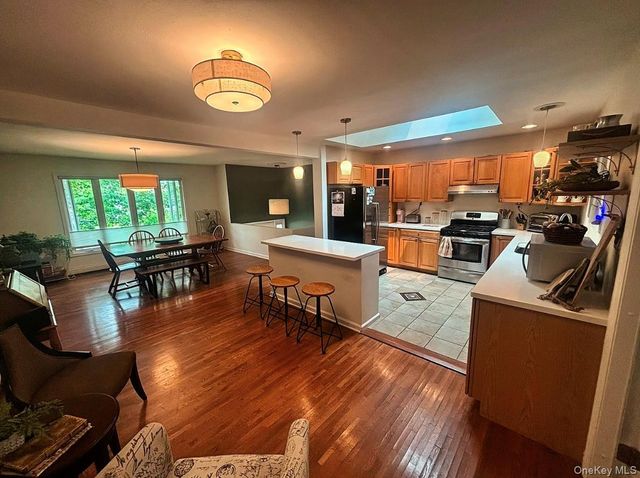 23 Hankin Loop, Poughkeepsie, NY 12601