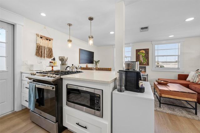 1028 PARK DRIVE, Dunedin, FL 34698