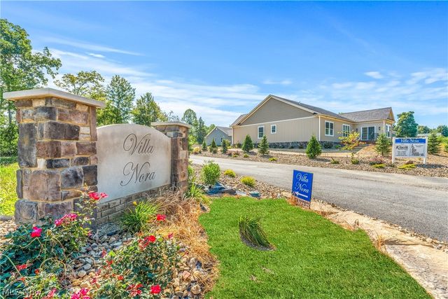 4537 Wyatt Way, Poland, OH 44514