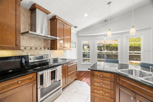775 BRITTANY PARK BOULEVARD, Tarpon Springs, FL 34689
