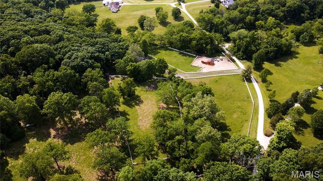 18324 Pinhook Hollow Drive, Wildwood, MO 63069