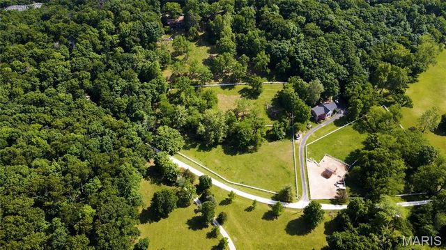 18324 Pinhook Hollow Drive, Wildwood, MO 63069