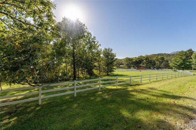 18324 Pinhook Hollow Drive, Wildwood, MO 63069