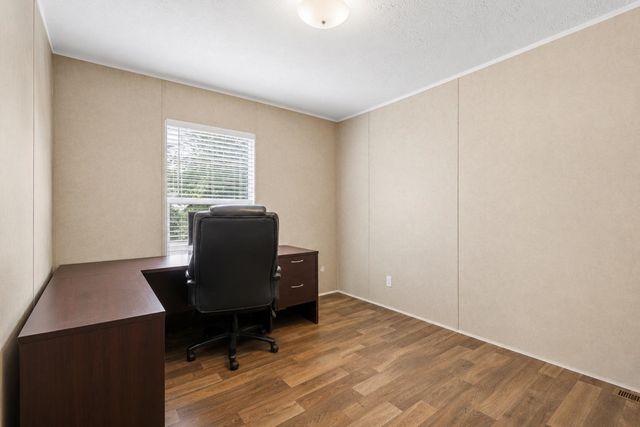 415 Future Ln, Inman, SC 29349