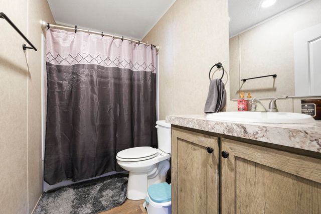 415 Future Ln, Inman, SC 29349