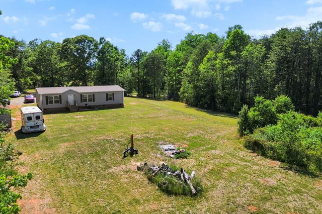 415 Future Ln, Inman, SC 29349
