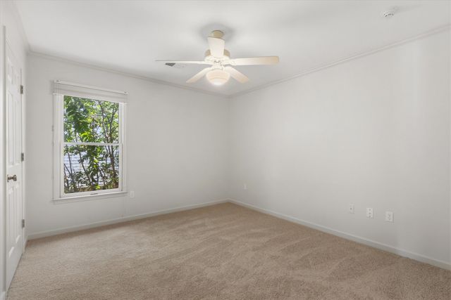 8475 FRIARLYNCH LN, Germantown, TN 38139