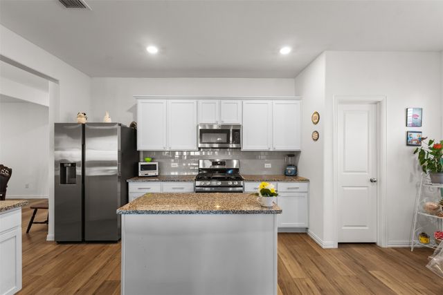 109 Laurenbrooke Drive, Anna, TX 75409