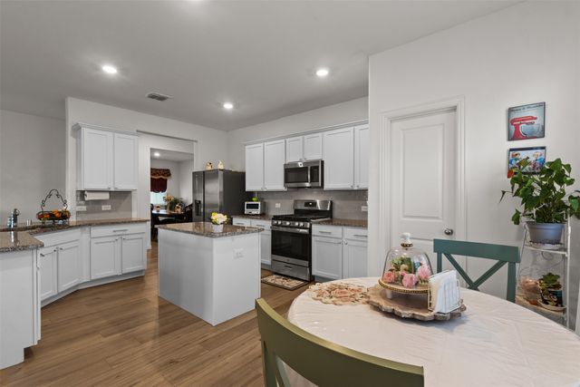 109 Laurenbrooke Drive, Anna, TX 75409