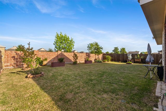 109 Laurenbrooke Drive, Anna, TX 75409