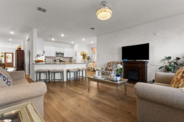 109 Laurenbrooke Drive, Anna, TX 75409