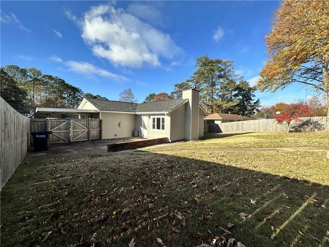 503 Concord Woods Drive SE, Smyrna, GA 30082