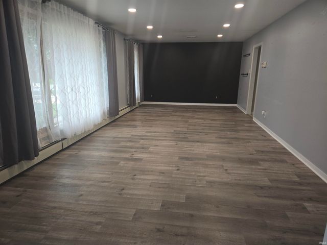 1326 Roelke Drive, South Bend, IN 46614