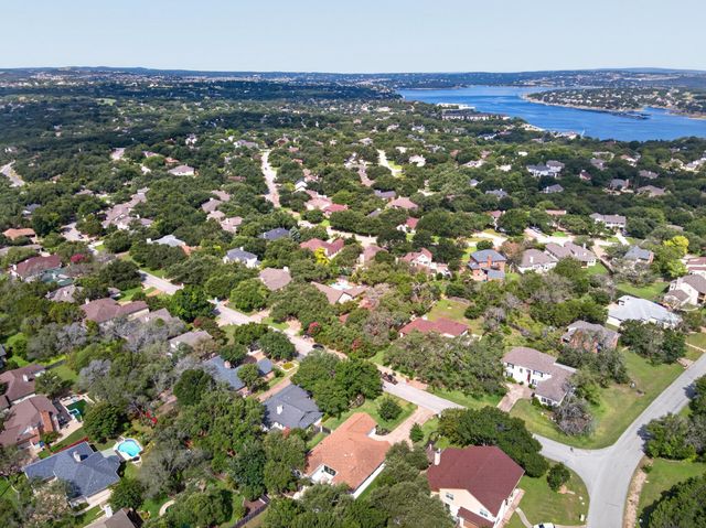 103 Copperleaf RD, Lakeway, TX 78734