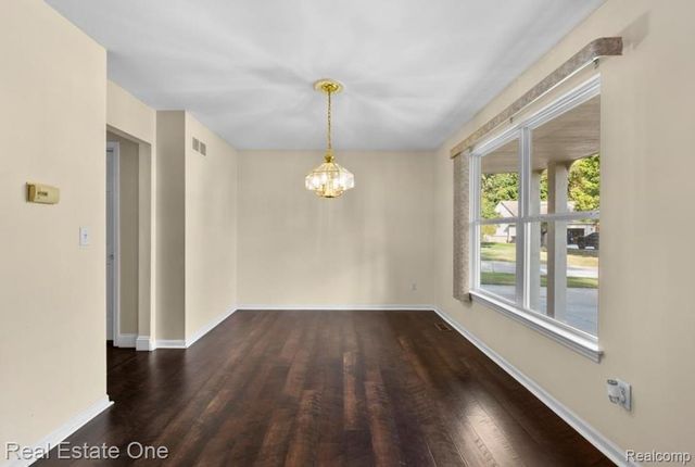 30947 Kenwood Court, Livonia, MI 48152