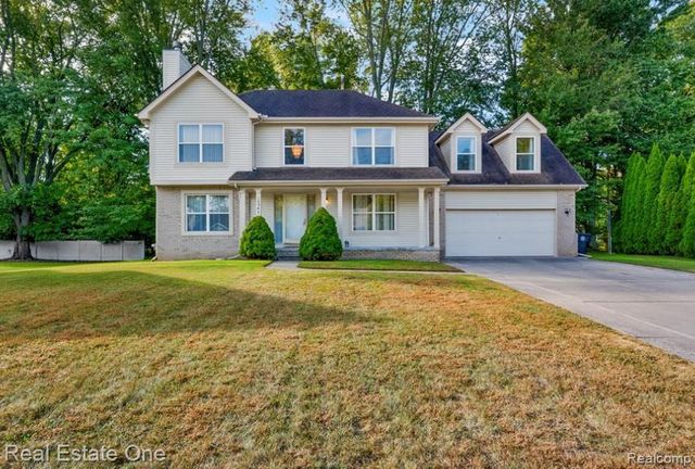 30947 Kenwood Court, Livonia, MI 48152